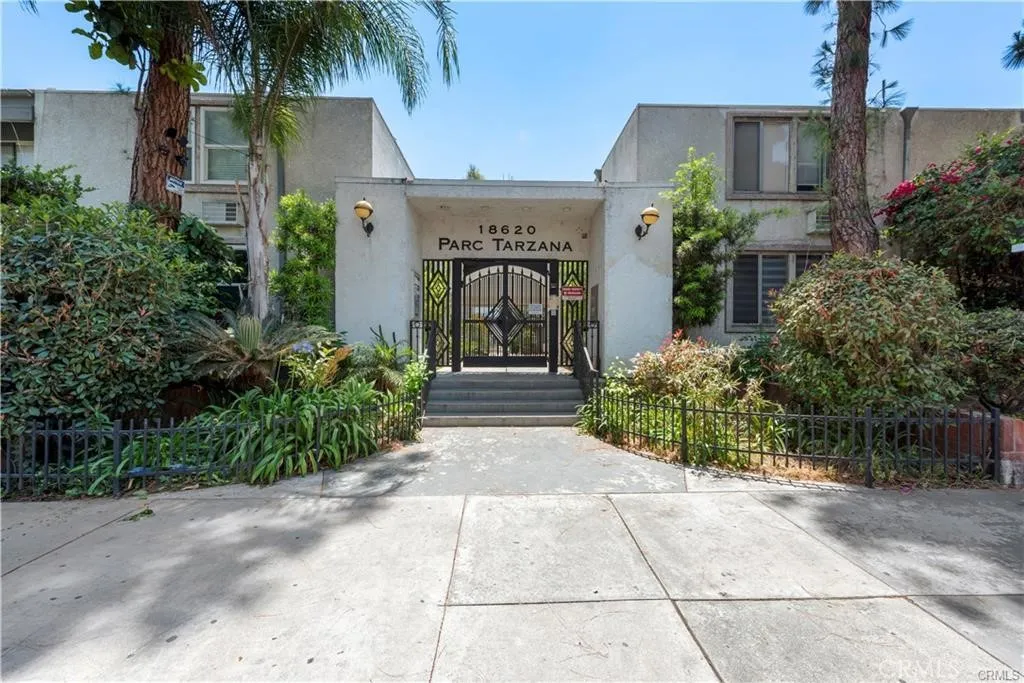 Tarzana, CA 91356