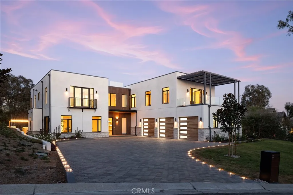 Laguna Hills, CA 92653
