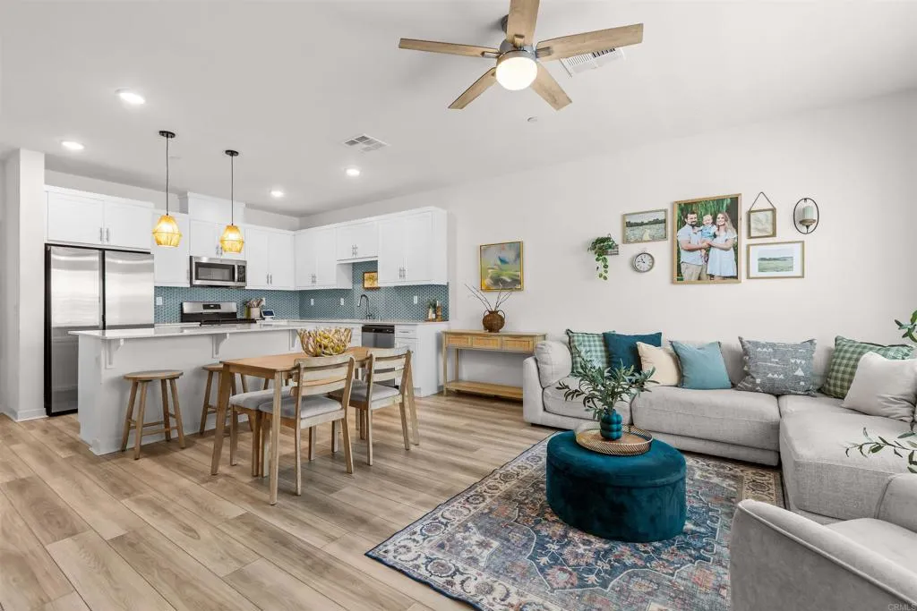 311 Satsuma Trail, Fallbrook, CA 92028 - Main photo, Fallbrook, CA