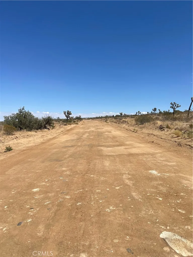 Llano, CA 93544