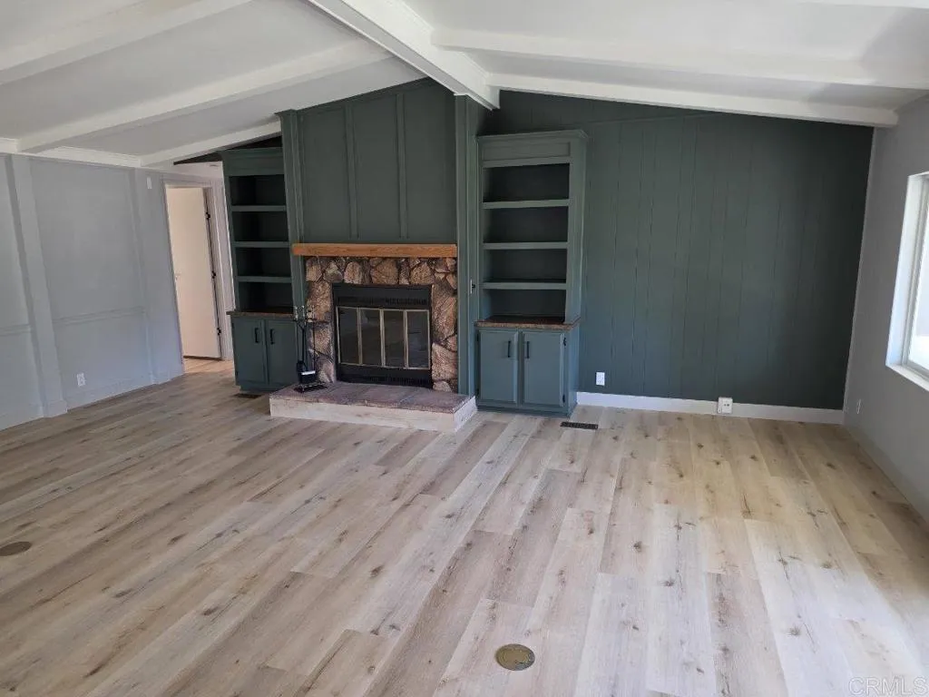 https://cdn.realtyfeed.com/cdn/127/306794449/314cb2f961f156090e3afb3a82f327c0.webp