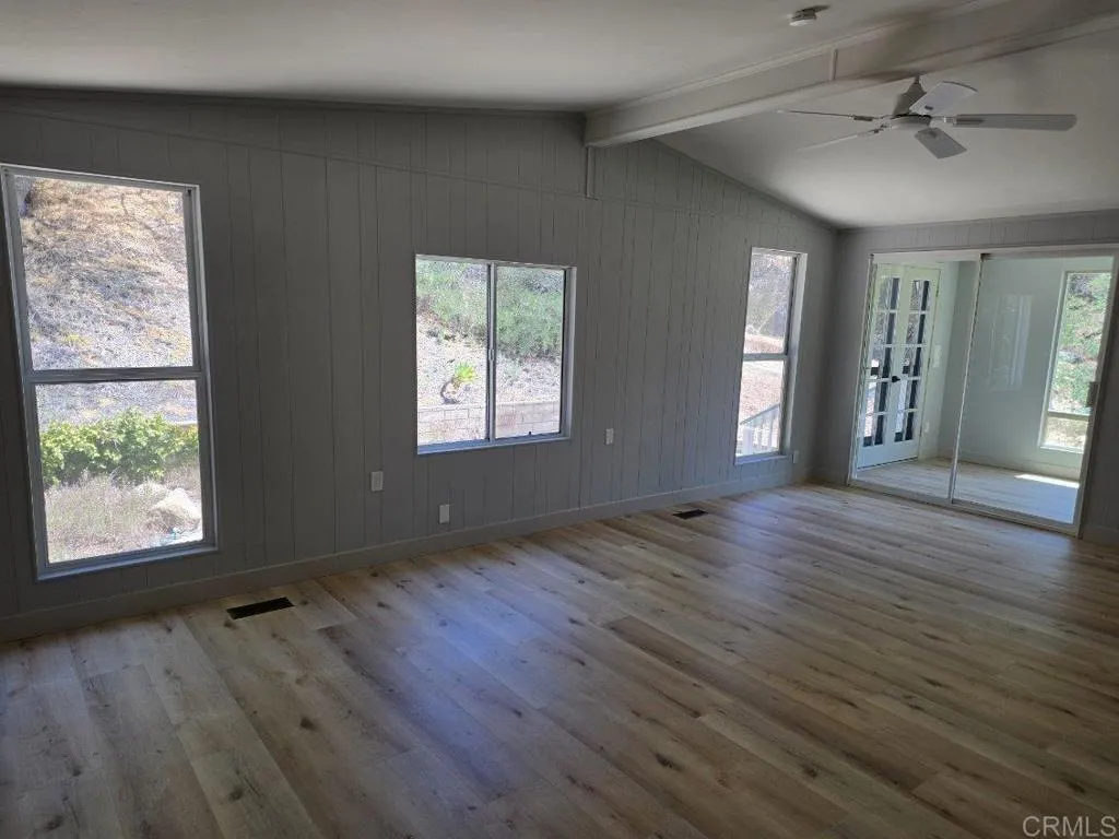 https://cdn.realtyfeed.com/cdn/127/306794449/4e41614ddaa8abaff607f5eb693226dd.webp