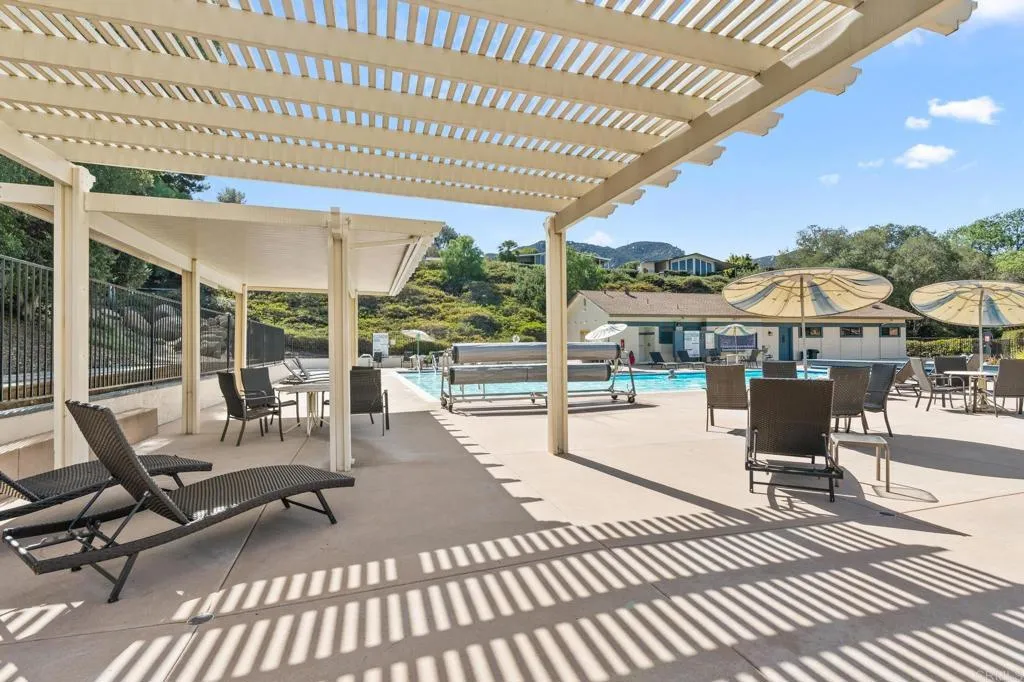 https://cdn.realtyfeed.com/cdn/127/306794449/79e798ba990c684ff1658172416d6f21.webp