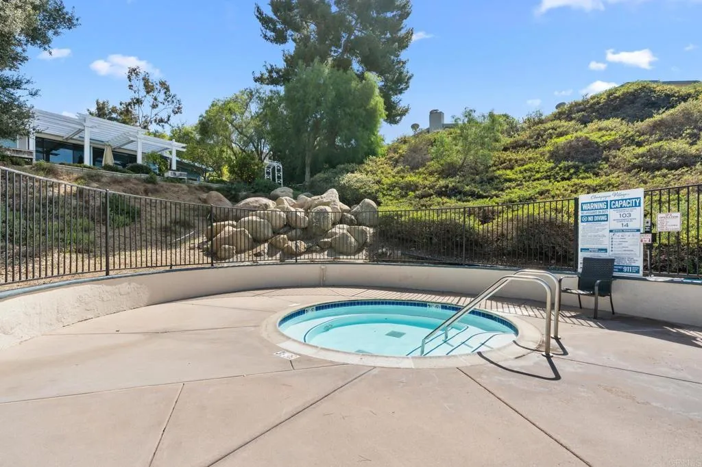 https://cdn.realtyfeed.com/cdn/127/306794449/9a6fb06717db9adfc15a375d59fe2158.webp