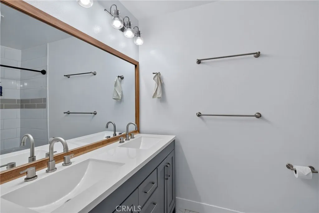 Photo #10: OC26179262 Listing: Photo #10