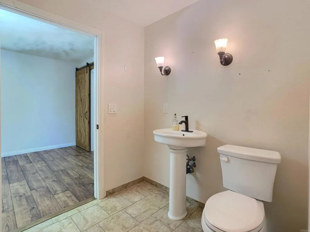 https://cdn.realtyfeed.com/cdn/127/306794494/184df894f0edb208ede27a1670d40bd0.webp