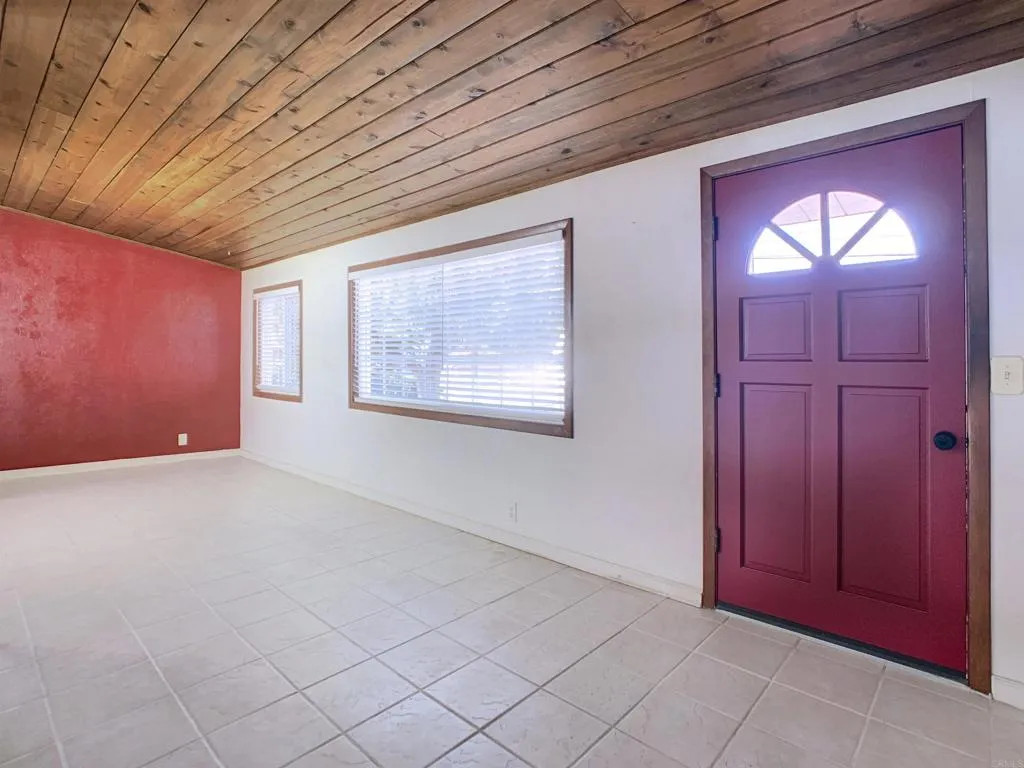 https://cdn.realtyfeed.com/cdn/127/306794494/1cc9810bf517876193fe31f2591722a7.webp