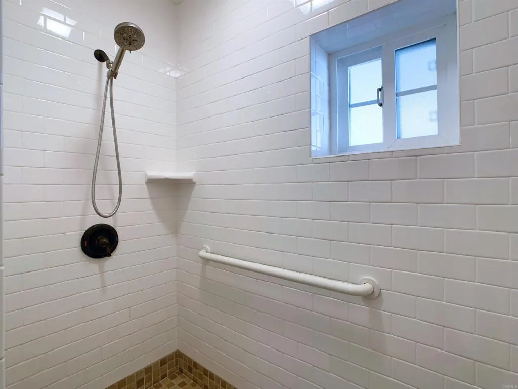 https://cdn.realtyfeed.com/cdn/127/306794494/2e17070d8625fdc696b9ded4685c2df2.webp