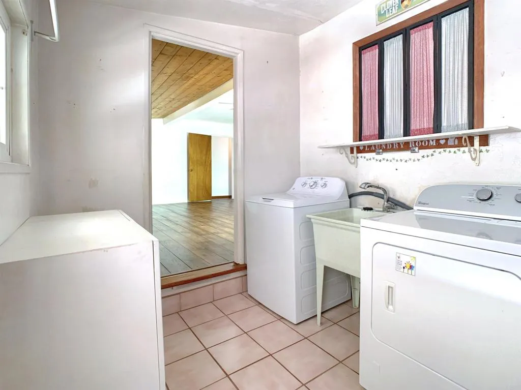 https://cdn.realtyfeed.com/cdn/127/306794494/5f4537a222f7d0ef44ebdbf3ef9502d9.webp