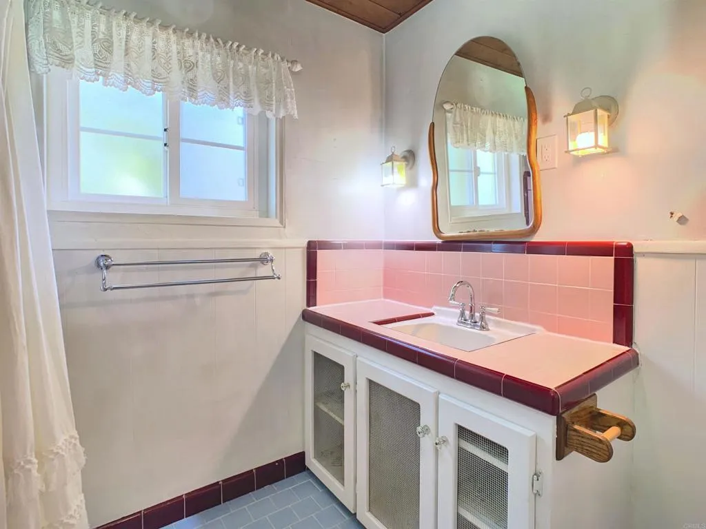 https://cdn.realtyfeed.com/cdn/127/306794494/90e467c4d8f1eff89765e25dff044829.webp