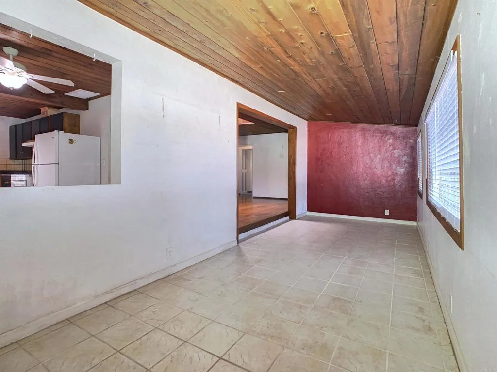 https://cdn.realtyfeed.com/cdn/127/306794494/9959b4e0d7f84f4b88fc458682e43516.webp