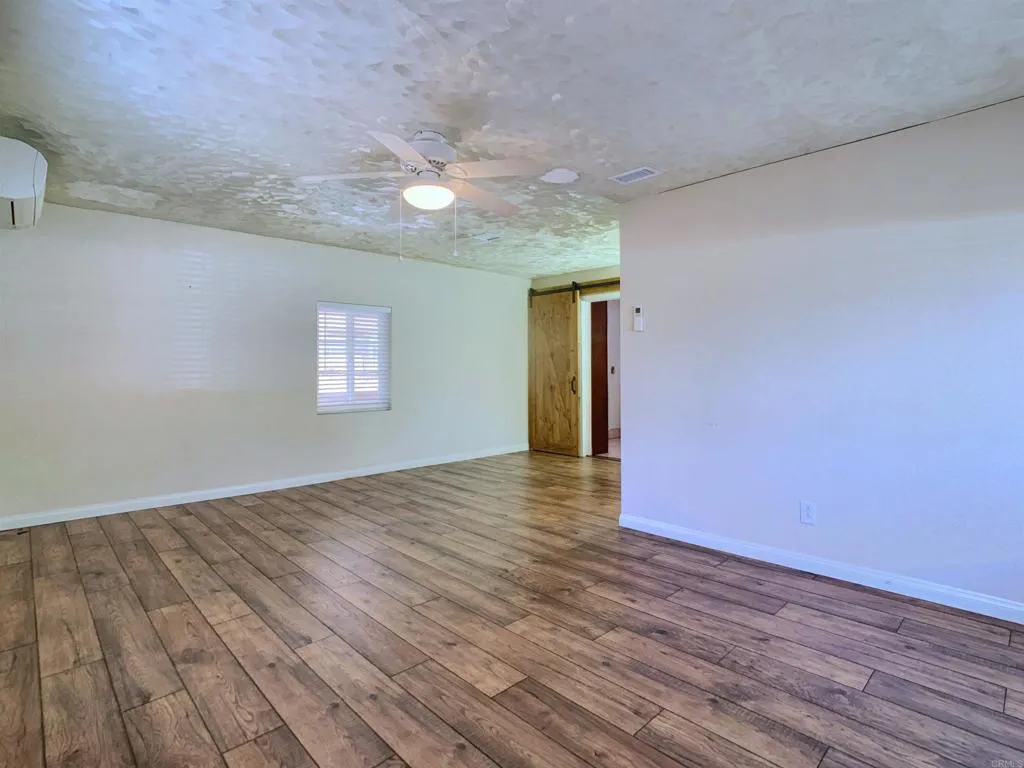 https://cdn.realtyfeed.com/cdn/127/306794494/b7fc02f3776c120803f2eb027a1250fe.webp