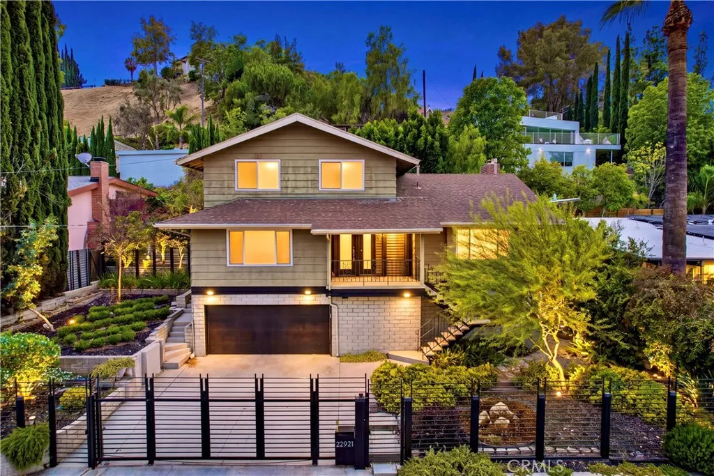 Woodland Hills, CA 91364