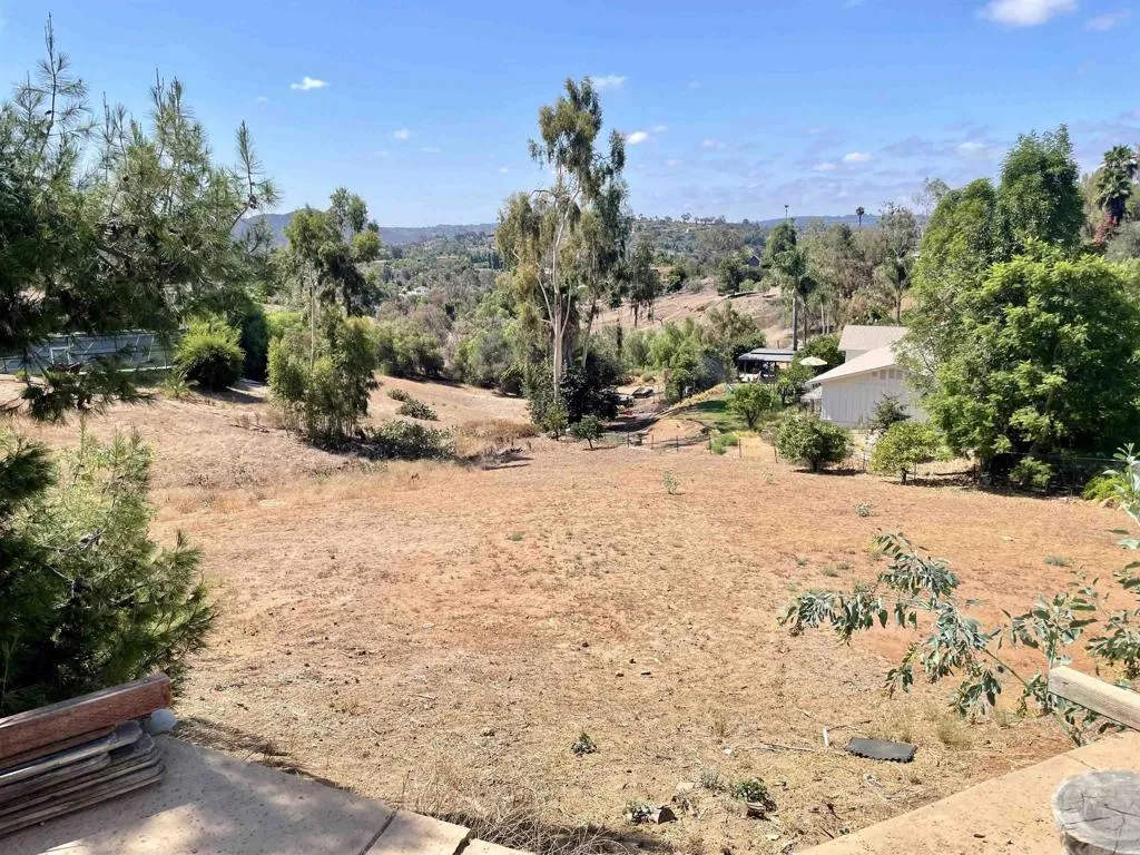 https://cdn.realtyfeed.com/cdn/127/306794697/92ddd128ac6ccd4456a140df9e11468c.webp