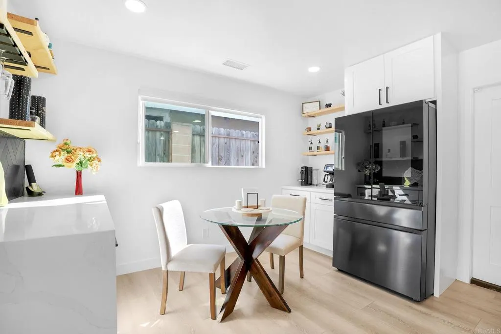 https://cdn.realtyfeed.com/cdn/127/306794730/2b5812049eb5f911e1218ada669dad01.webp