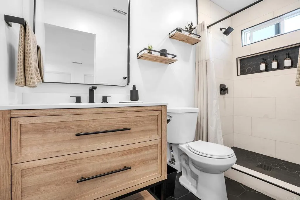 https://cdn.realtyfeed.com/cdn/127/306794730/2c0d7a0b12fcc882fc8645ae0080afd4.webp