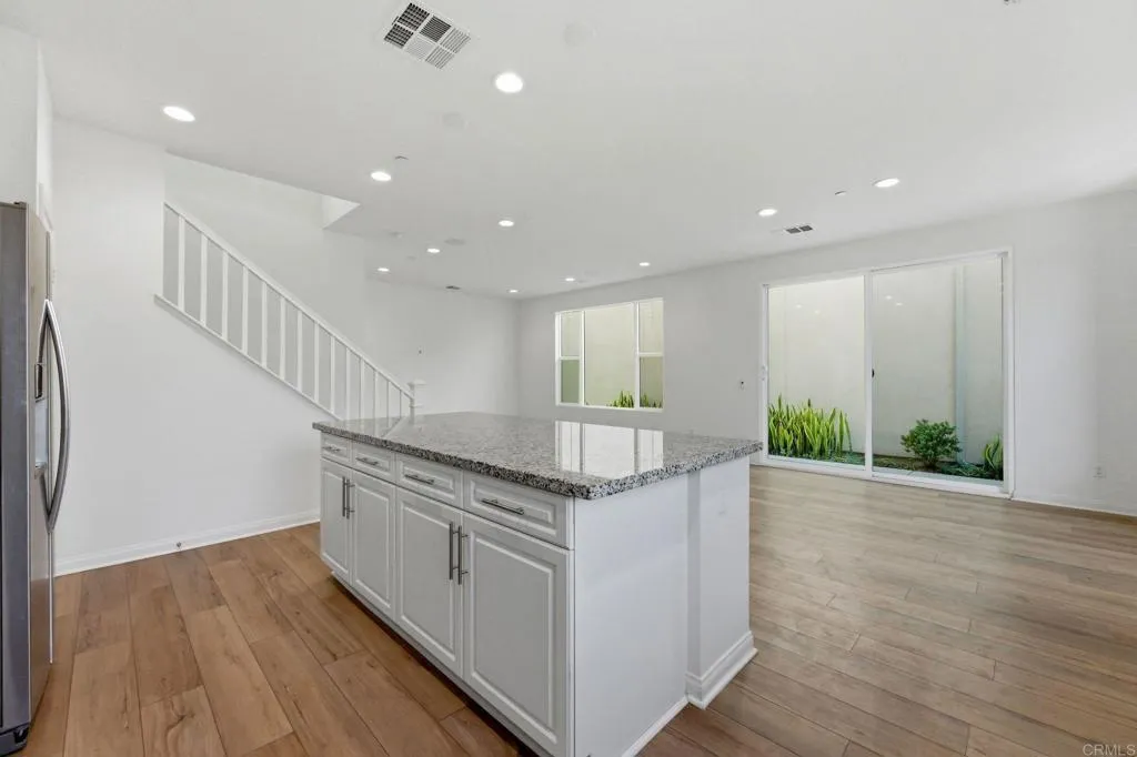 https://cdn.realtyfeed.com/cdn/127/306794743/adf288f28038002b9a350ddae31adea1.webp