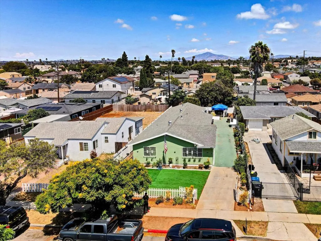 135 Woodlawn Avenue, Chula Vista, CA 91910 - Photo 3 of 45, Chula Vista, CA