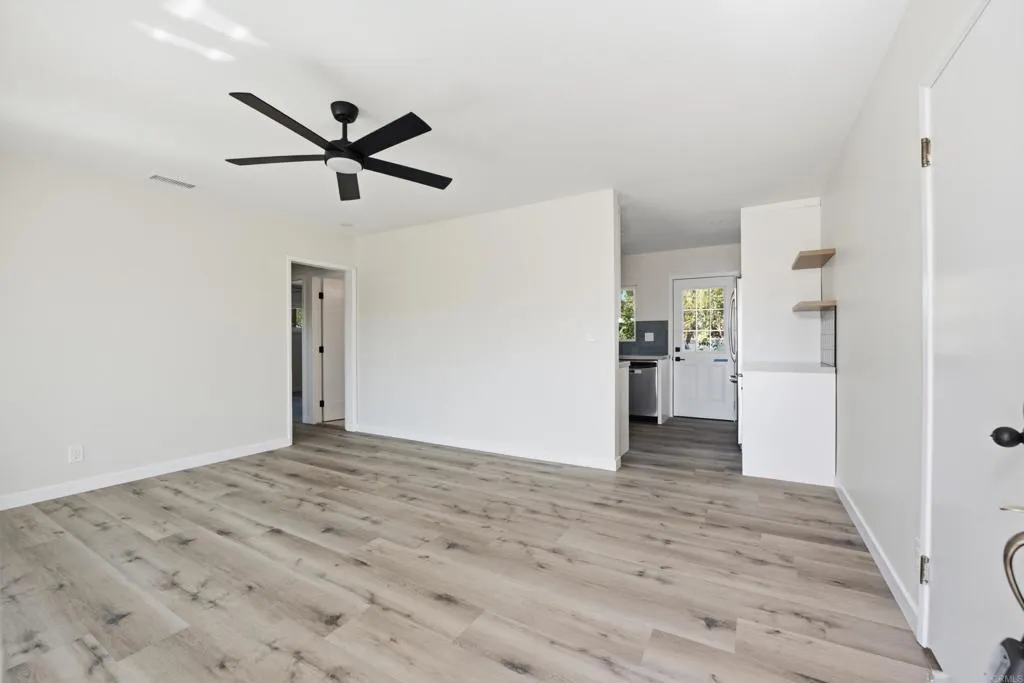 https://cdn.realtyfeed.com/cdn/127/306794792/df91d089a0a1e72b395c313846378c9c.webp