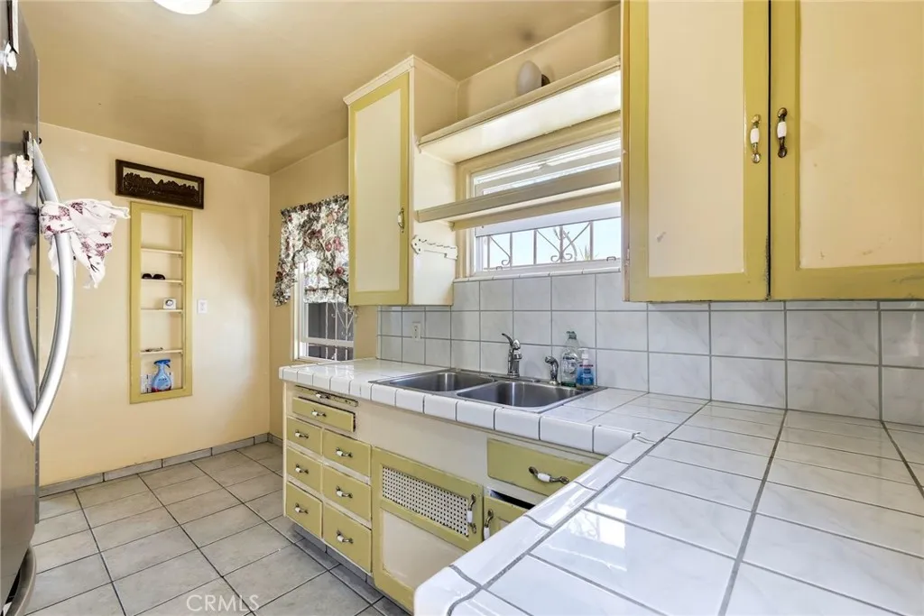 https://cdn.realtyfeed.com/cdn/127/306794884/031ab8624075e387f252521941b88b84.webp