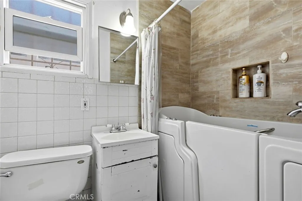 https://cdn.realtyfeed.com/cdn/127/306794884/7006c827f7476cb3bf1a1b8d2da1c9d0.webp