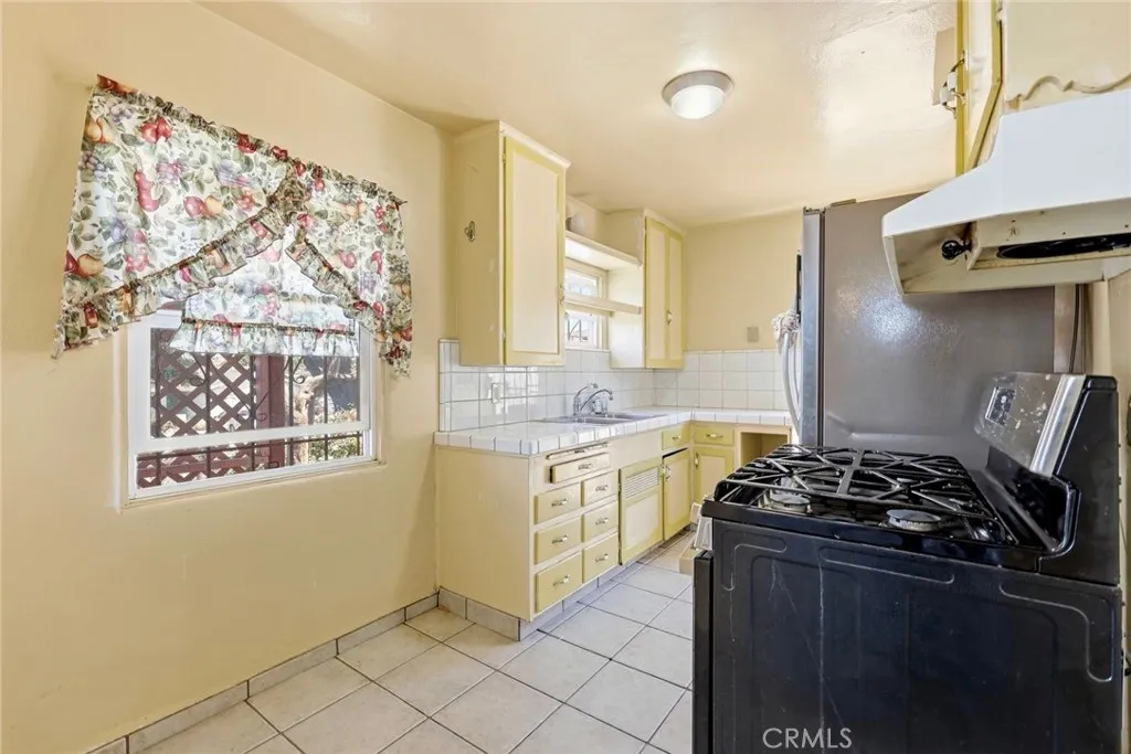 3905 Marine View, San Diego, CA 92113 - Photo 5 of 19, San Diego, CA