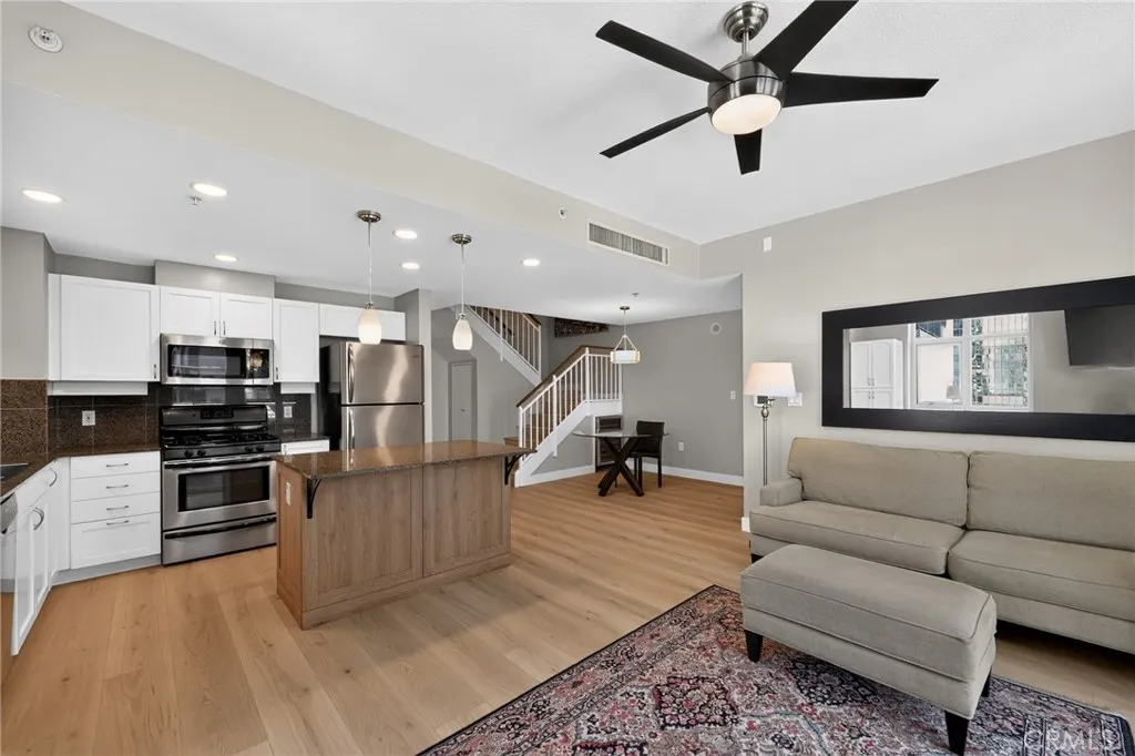 Photo #7: SR26178750 Listing: Photo #7
