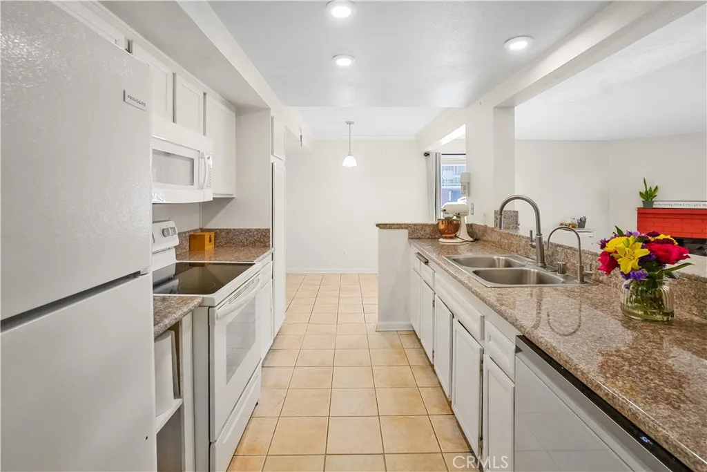 Photo #7: SW26180183 Listing: Photo #7