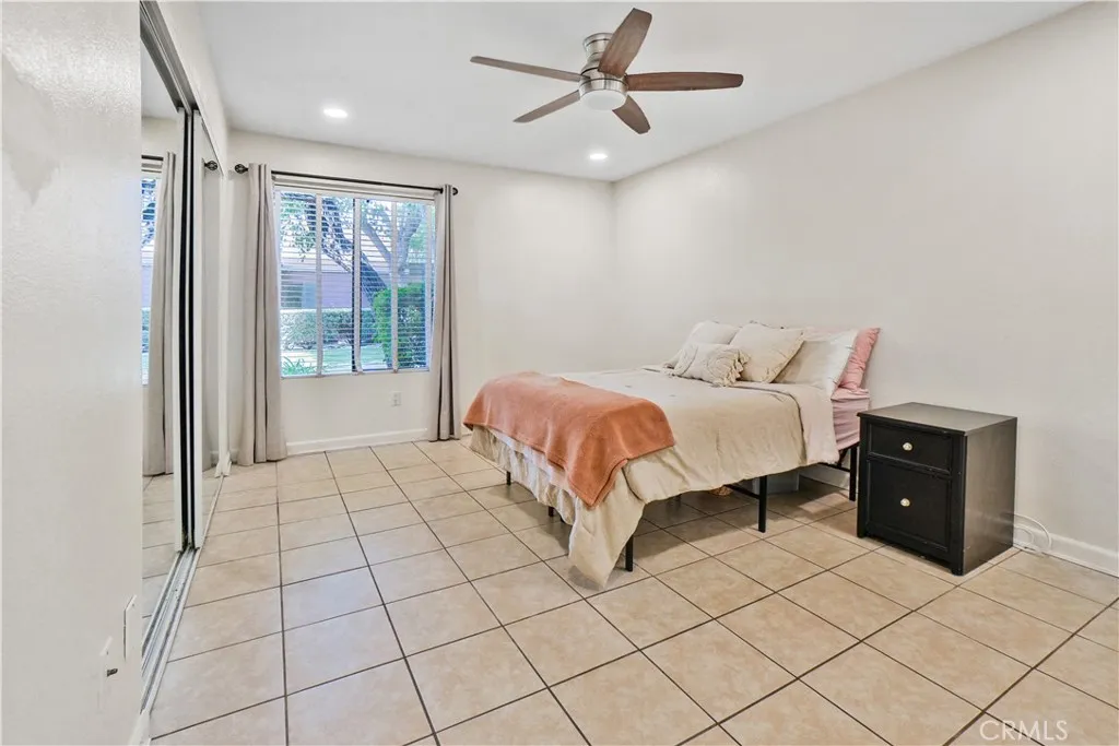 Photo #12: SW26180183 Listing: Photo #12