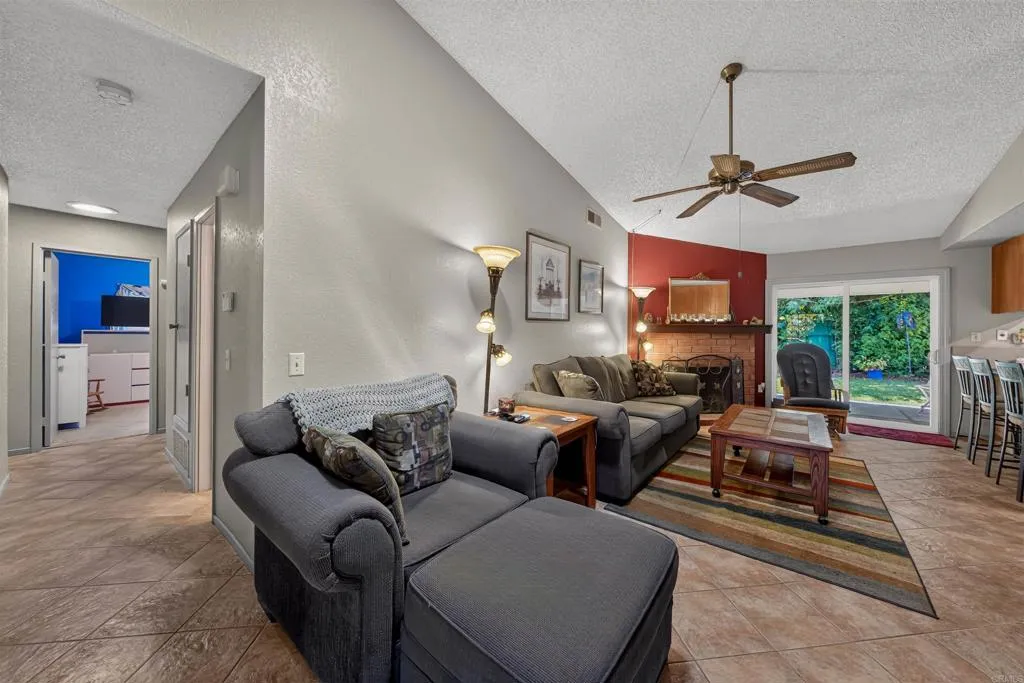 10131 Tres Lagos Court, Spring Valley, CA 91977 - Photo 3 of 18, Spring Valley, CA