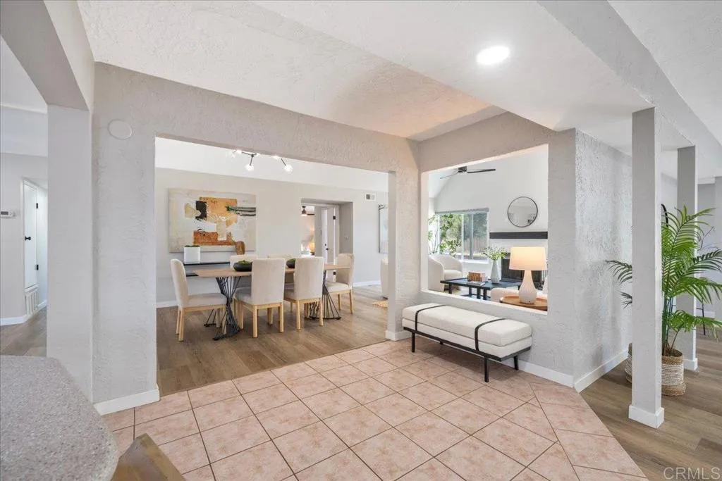 https://cdn.realtyfeed.com/cdn/127/306794977/4976b3601fa61940b0d60d545797ea62.webp