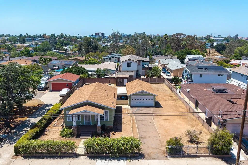 https://cdn.realtyfeed.com/cdn/127/306795031/250ea8ca9625c3ff7f15348eeb8602e2.webp
