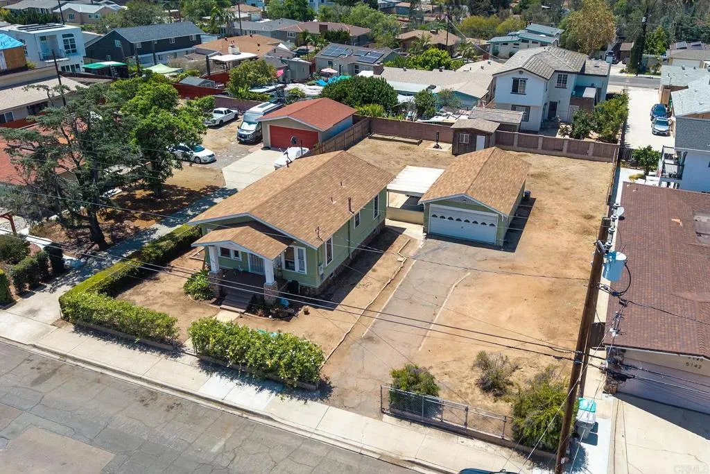 https://cdn.realtyfeed.com/cdn/127/306795031/55cbd61702672f4334ca4f97472ee760.webp