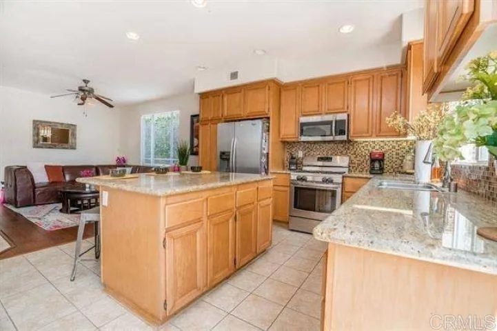 https://cdn.realtyfeed.com/cdn/127/306795035/bb256cebba36c7beb660bcc2afe22718.webp