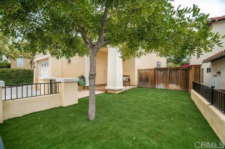 https://cdn.realtyfeed.com/cdn/127/306795035/f44bea4eba0f3a332a0c6c0a51843ef9.webp