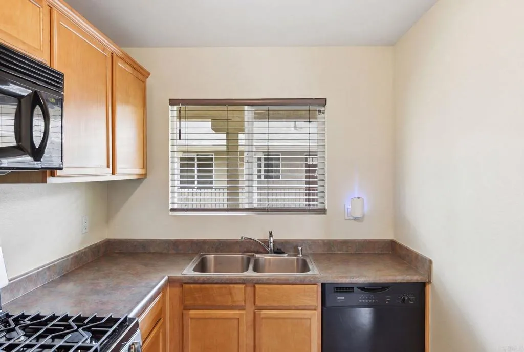 Photo #3: PTP2606294 Listing: Photo #3