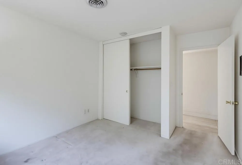 https://cdn.realtyfeed.com/cdn/127/306795048/2ac41bb9b39f3c149b46ed38774f99f6.webp