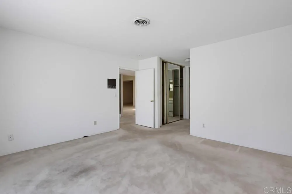 https://cdn.realtyfeed.com/cdn/127/306795048/2ef97a962fc76b6f99f2eef5274b88f8.webp