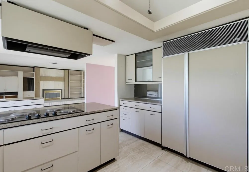 https://cdn.realtyfeed.com/cdn/127/306795048/484a2f3aaa15174aa5b365d9750afff9.webp