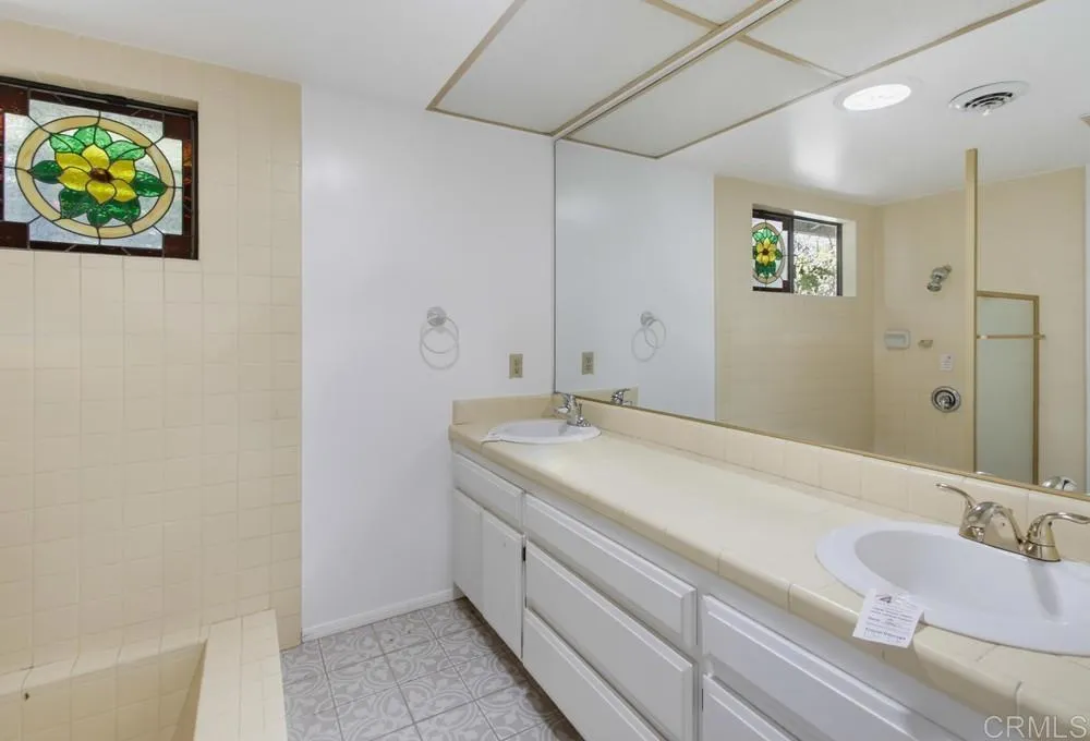 https://cdn.realtyfeed.com/cdn/127/306795048/abba72f691e9cd40b3a7871c88af14d4.webp