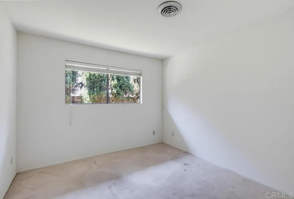https://cdn.realtyfeed.com/cdn/127/306795048/c66a7981acd9eea0b3744f4a3bf8f45d.webp