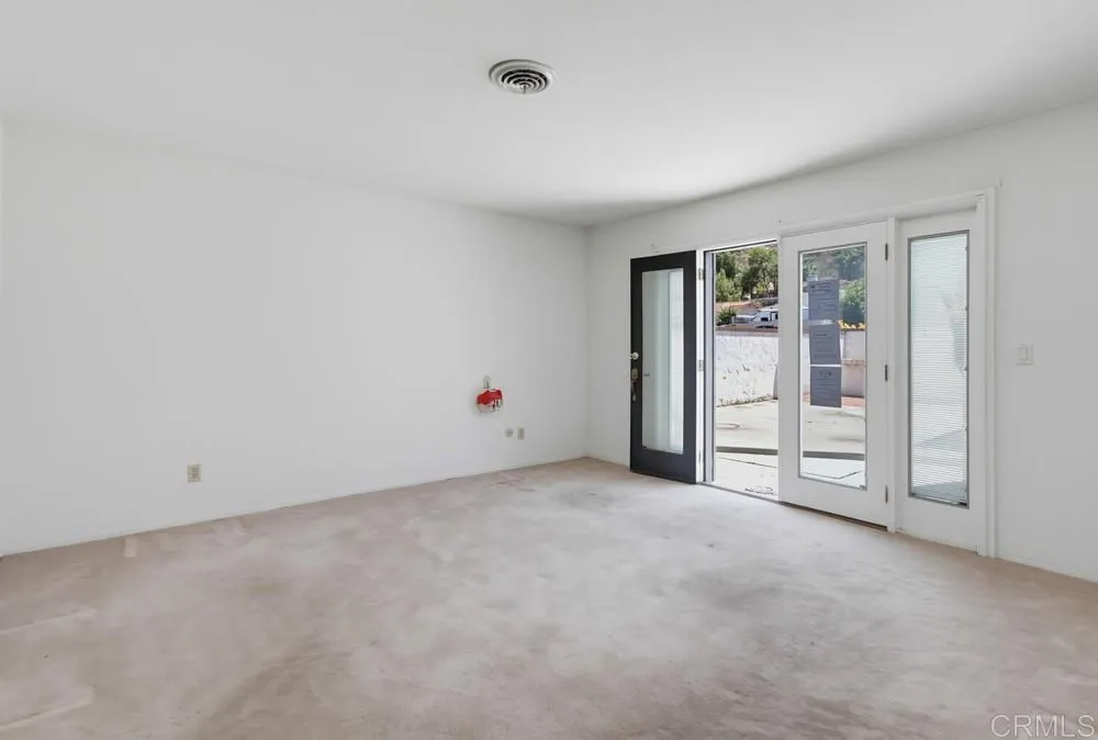https://cdn.realtyfeed.com/cdn/127/306795048/e003d5151a2c450676a8d9d24973747d.webp