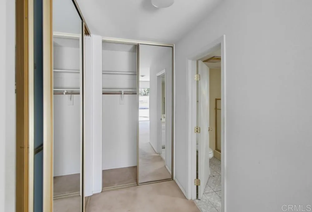 https://cdn.realtyfeed.com/cdn/127/306795048/f1c8ef49a0a0d6a3e204396b5ea784eb.webp