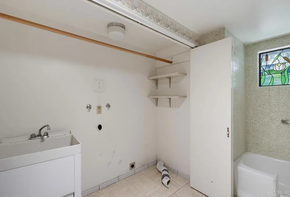https://cdn.realtyfeed.com/cdn/127/306795048/f856aa295ffc26e1d8aad9af78a6324c.webp