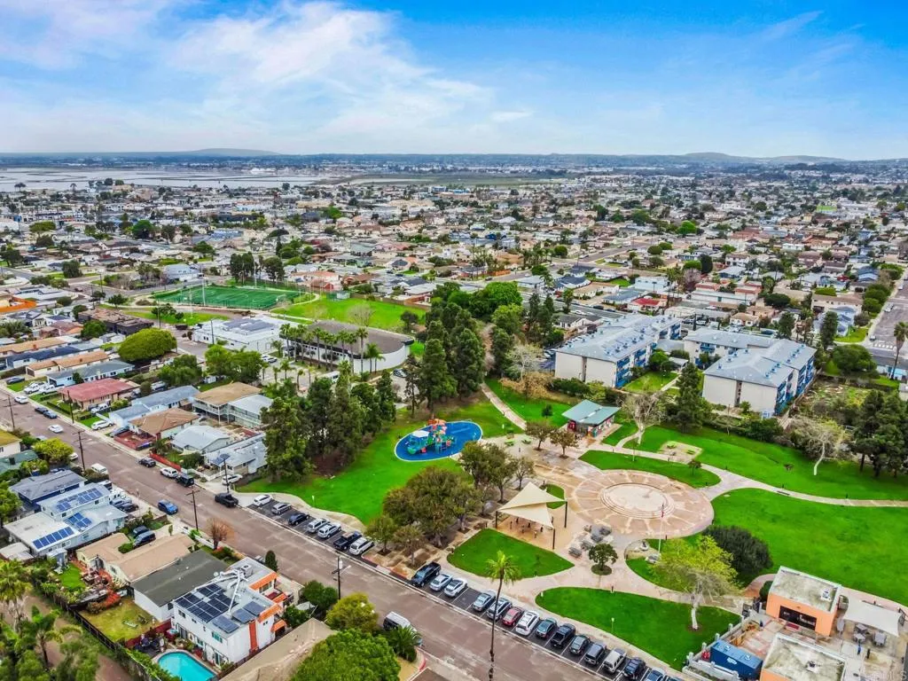 https://cdn.realtyfeed.com/cdn/127/306795070/2dd0aa79172d91094aa24644cac9ecb6.webp