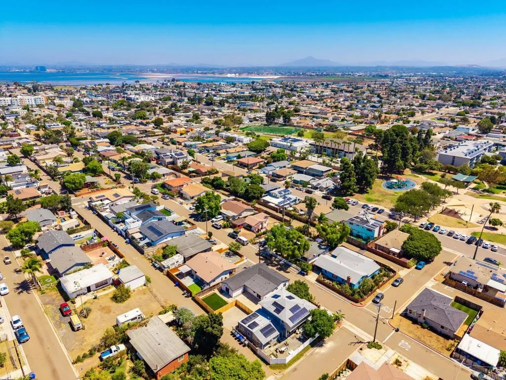 https://cdn.realtyfeed.com/cdn/127/306795070/3f627dfebb89cbcf914e481d3764be53.webp