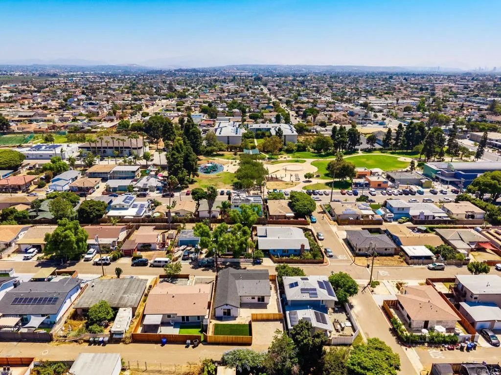 https://cdn.realtyfeed.com/cdn/127/306795070/8fc475cb53d63e051d3f5336e8f84819.webp