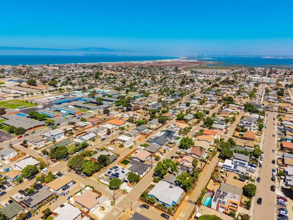 https://cdn.realtyfeed.com/cdn/127/306795070/c7f3547f4442dc555aa8fe268e0cc59a.webp
