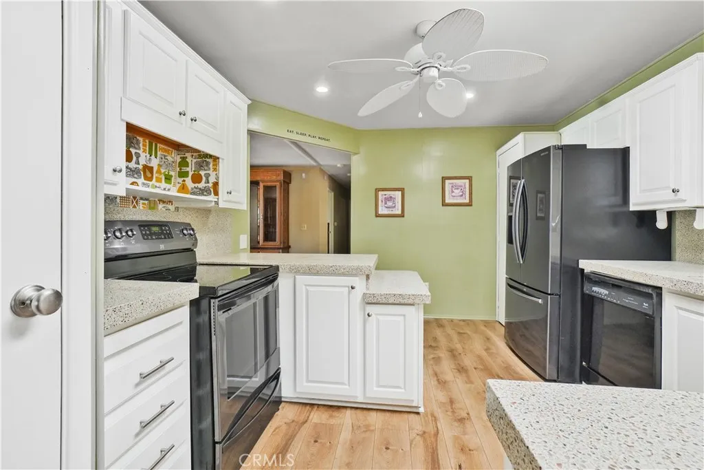 https://cdn.realtyfeed.com/cdn/127/306795112/9052dfd93debb8c7c2f85a45d841c849.webp