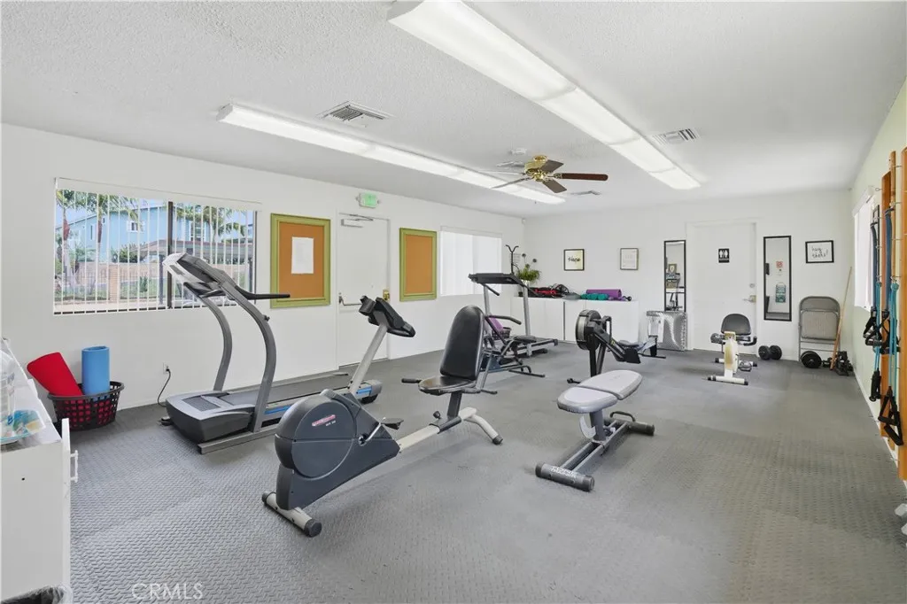 https://cdn.realtyfeed.com/cdn/127/306795112/bd5cfaccd45c8d6af1ecf1a276a9e3ca.webp